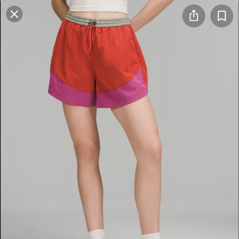Lululemon High Rise Evergreen shorts - Sz 4